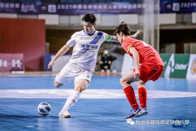 激战三盘！WTA巴特洪堡站-郑钦文2-1险胜资格赛选手 晋级次轮